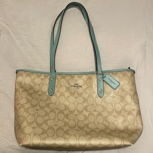COACH City Zip Tote